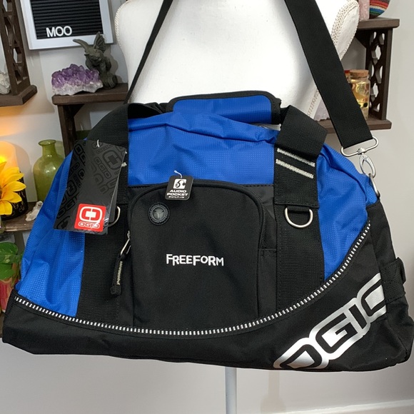 OGIO Duffel Bag - Picture 2 of 7